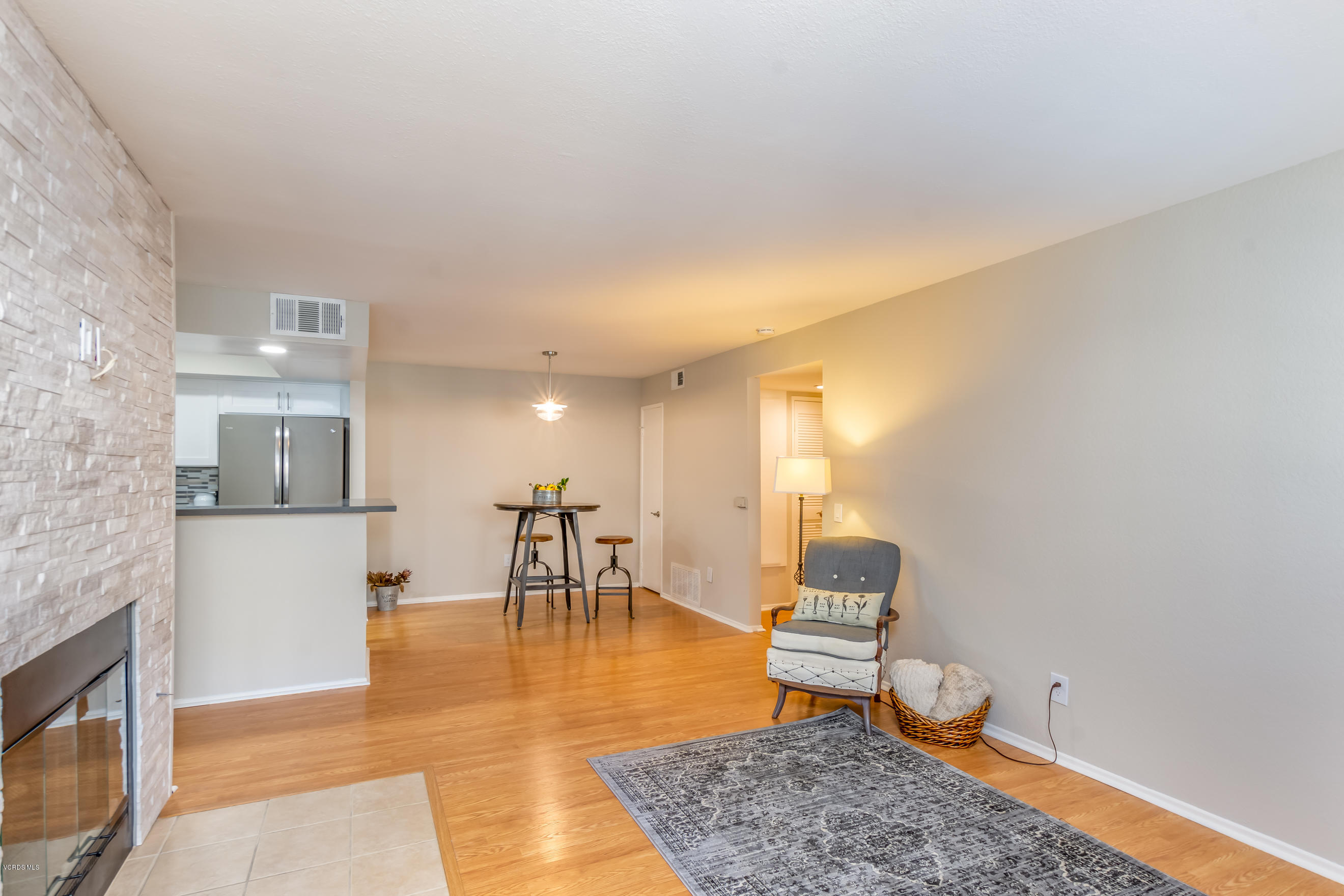 1055 Waltham Road, Unit F Simi Valley, CA 93065 - Photo 14 of 48 print_1