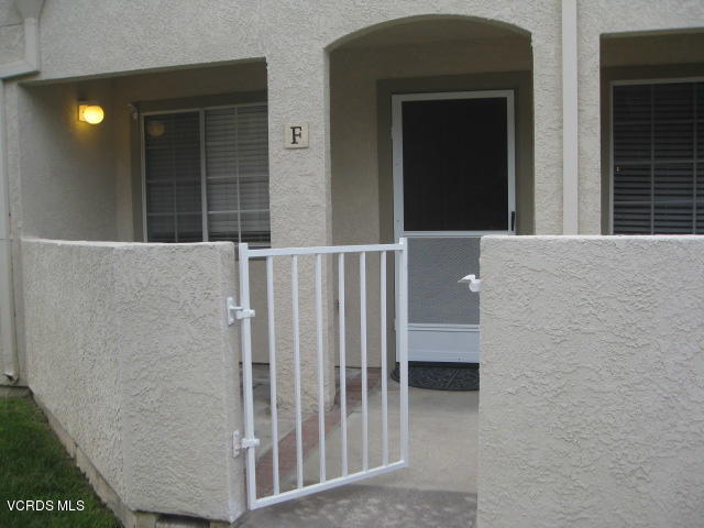 1055 Waltham Road, Unit F Simi Valley, CA 93065 - Photo 4 of 48 IMG_2587