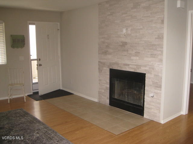 1055 Waltham Road, Unit F Simi Valley, CA 93065 - Photo 5 of 48 IMG_2589
