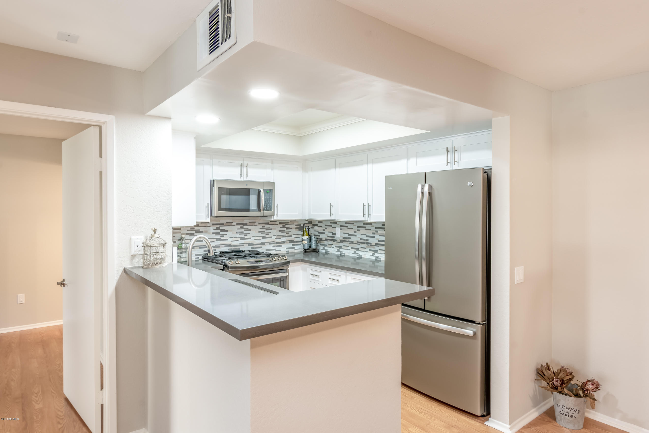 1055 Waltham Road, Unit F Simi Valley, CA 93065 - Photo 9 of 48 print_5
