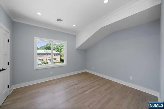 $8,000 | 92 Franklin Street, Tenafly, NJ 07670