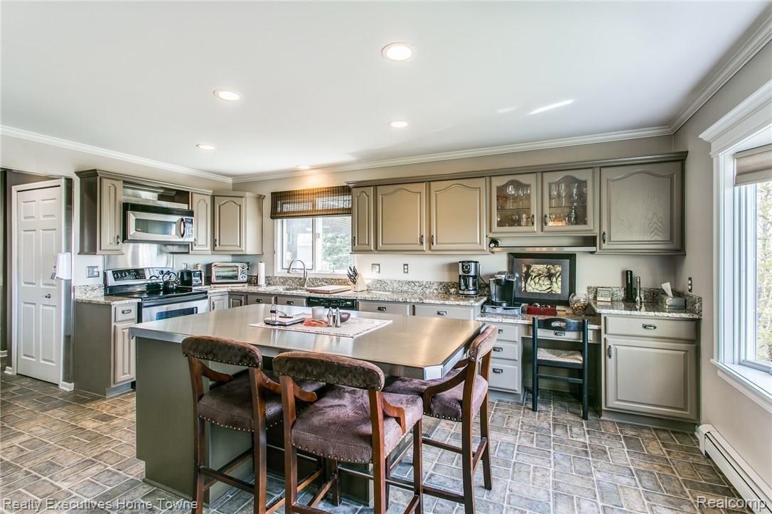 10880 Metcalf Road Yale, MI 48097 - Photo 19 of 44 10880 Metcalf-19.JPG