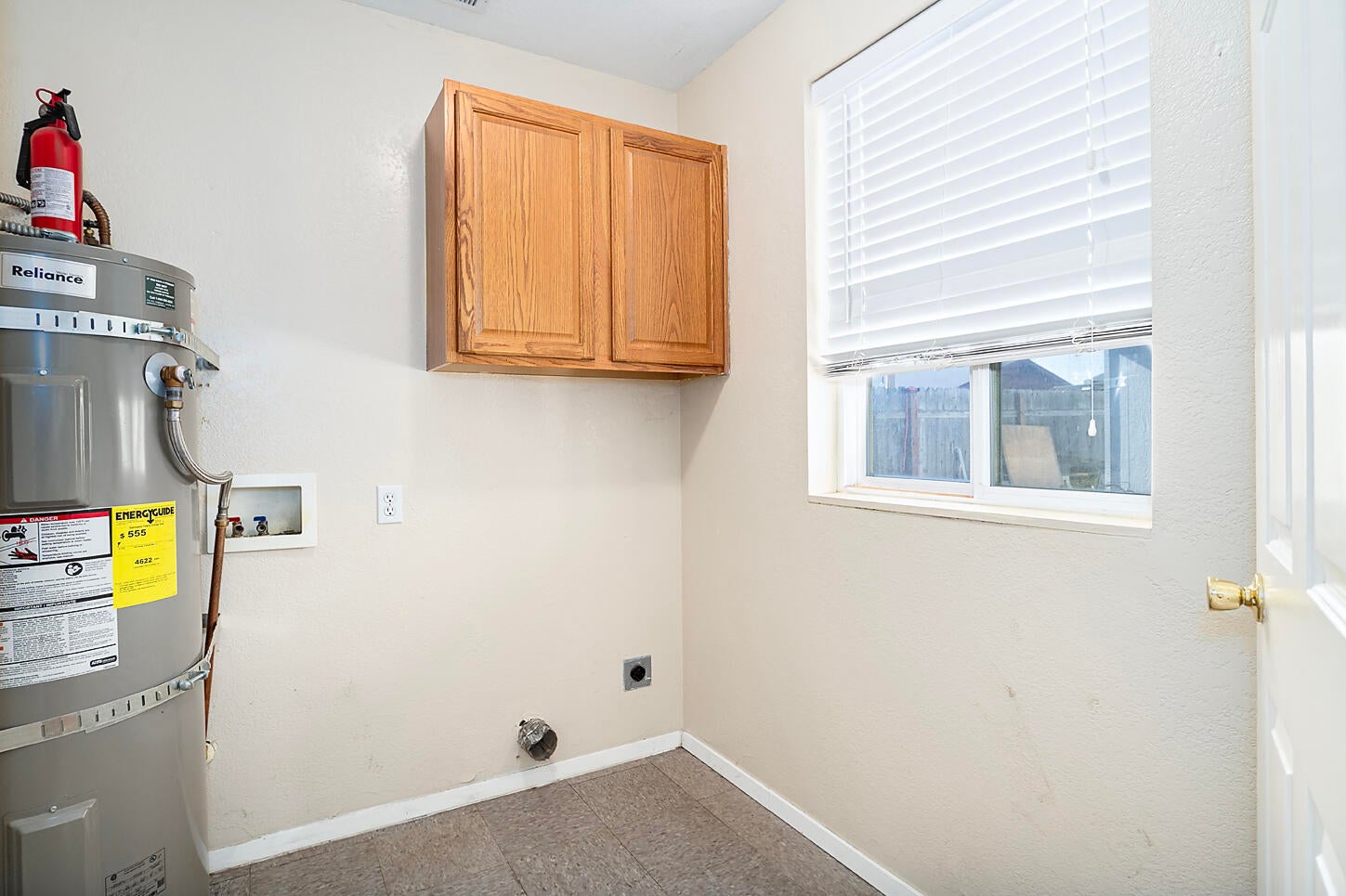 602 4th Street Phoenix, OR 97535 - Photo 18 of 19 W Fourth010