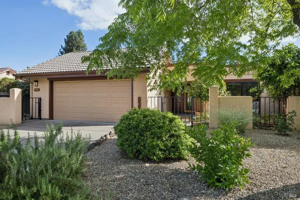 $845,000 | 435 La Quinta Lane, Sonoma, CA 95476