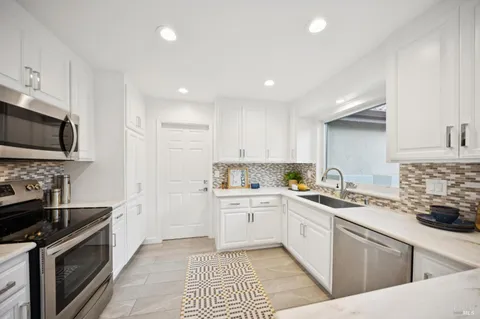 $845,000 | 435 La Quinta Lane, Sonoma, CA 95476