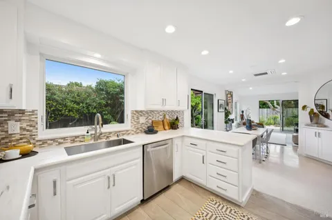 $845,000 | 435 La Quinta Lane, Sonoma, CA 95476