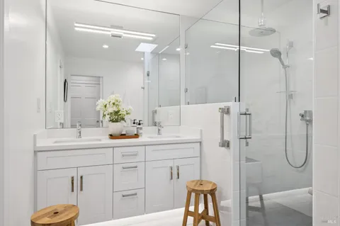 $845,000 | 435 La Quinta Lane, Sonoma, CA 95476