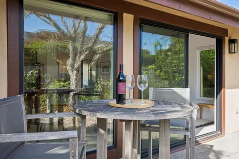 $845,000 | 435 La Quinta Lane, Sonoma, CA 95476