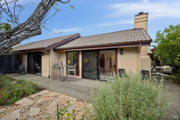 $845,000 | 435 La Quinta Lane, Sonoma, CA 95476