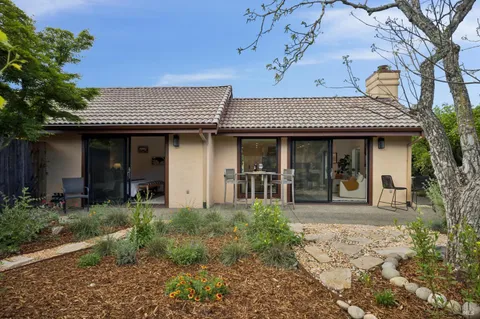 $845,000 | 435 La Quinta Lane, Sonoma, CA 95476