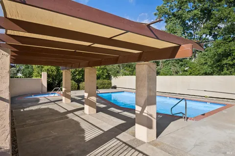 $845,000 | 435 La Quinta Lane, Sonoma, CA 95476