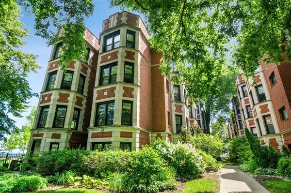 $449,900 | 7649 North Eastlake Terrace, Unit 2F, Chicago, IL 60626