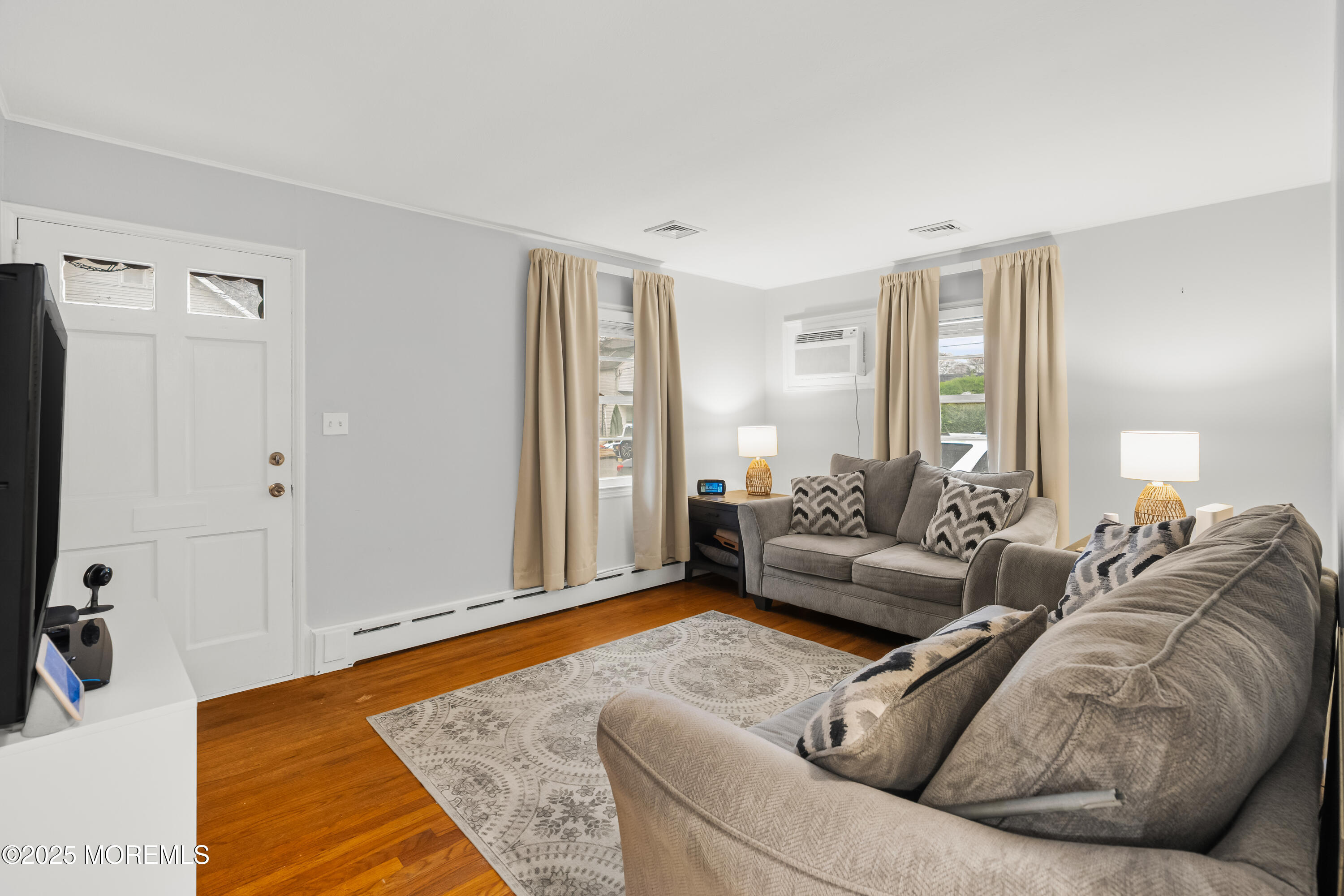 298 Poole Avenue Long Branch, NJ 07740 - Photo 23 of 44 298 Poole Ave Long Branch - Interiors-20