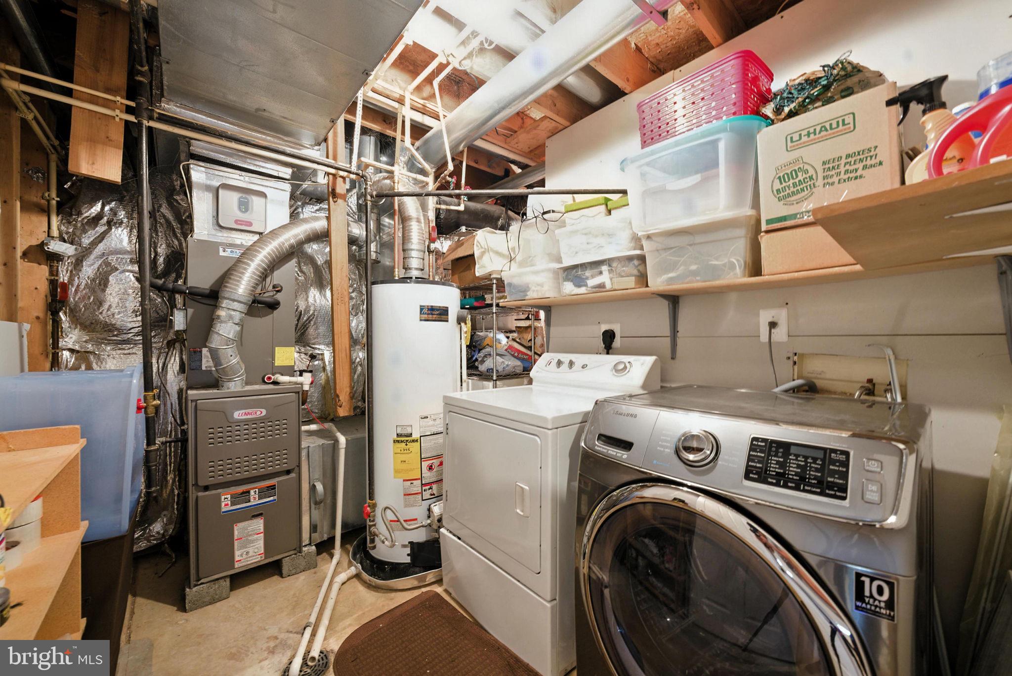 14387 Newbern Loop Gainesville, VA 20155 - Photo 28 of 38 a utility room with dryer and washer
