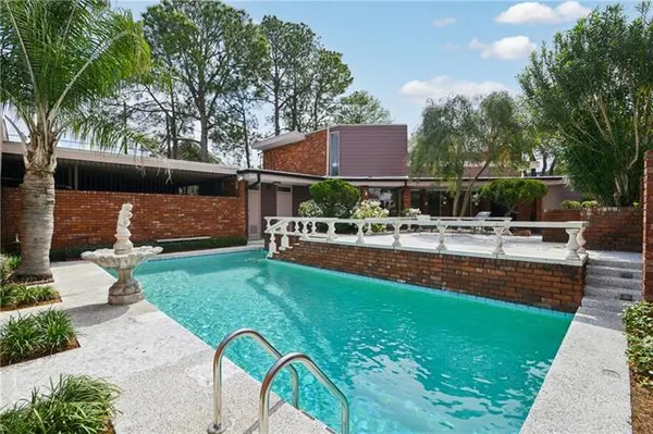 $6,800 | 4101 St Charles Avenue, New Orleans, LA 70115