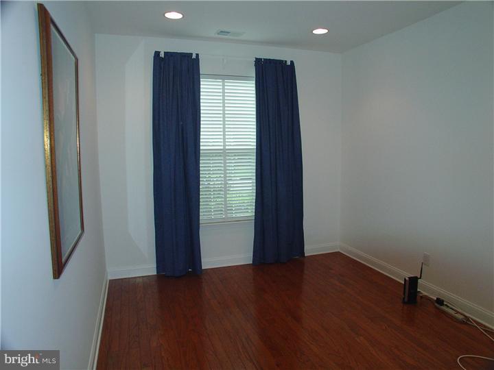 31 Stanford Road East Pennington, NJ 08534 - Photo 23 of 24 Bedroom 3