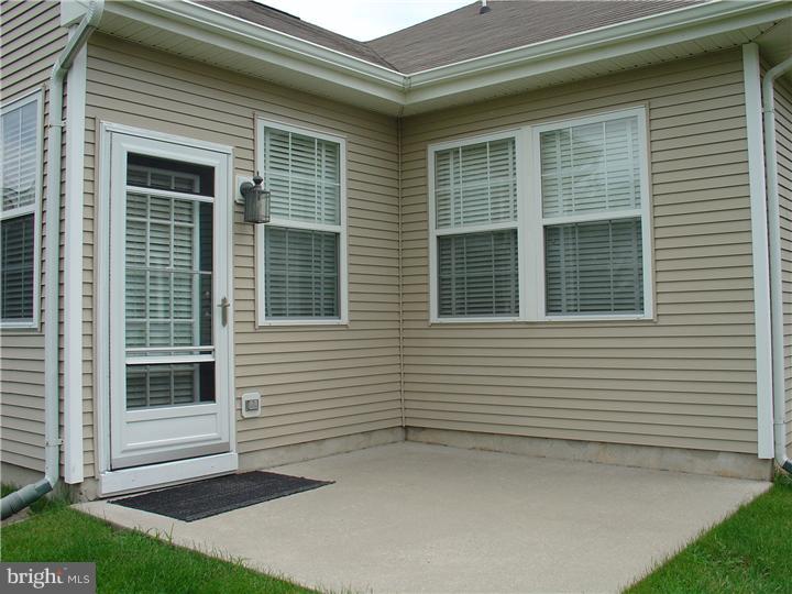 31 Stanford Road East Pennington, NJ 08534 - Photo 5 of 24 Patio