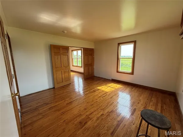 $295,000 | 29595 Highway 3, La Plata, MO 63549