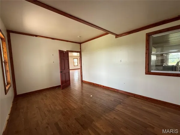 $295,000 | 29595 Highway 3, La Plata, MO 63549