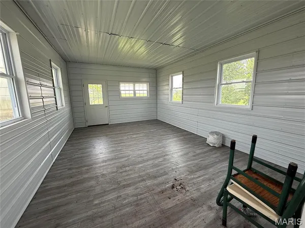 $295,000 | 29595 Highway 3, La Plata, MO 63549