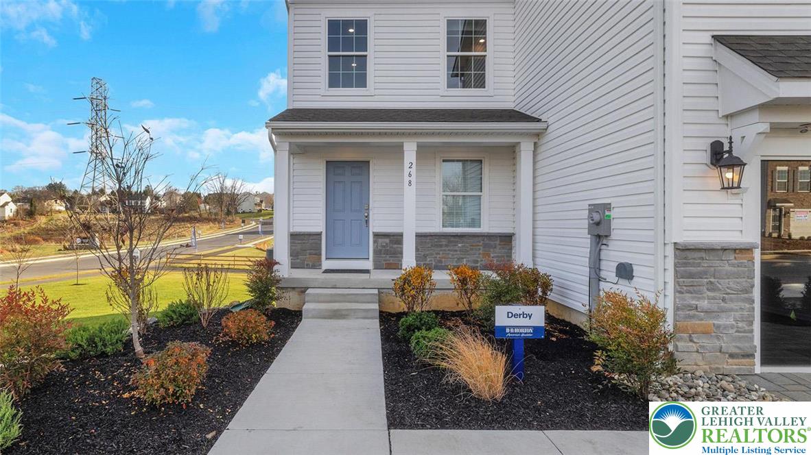 230 Winding Road Easton, PA 18040 - Photo 3 of 27 Gallery Image 3
