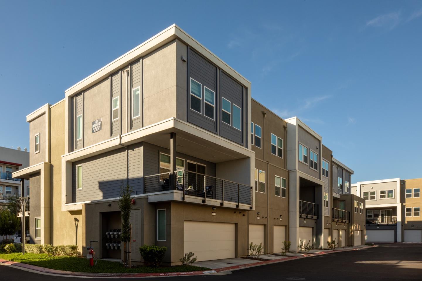 5724 Immersion Loop San Jose, CA 95119 - Photo 2 of 30