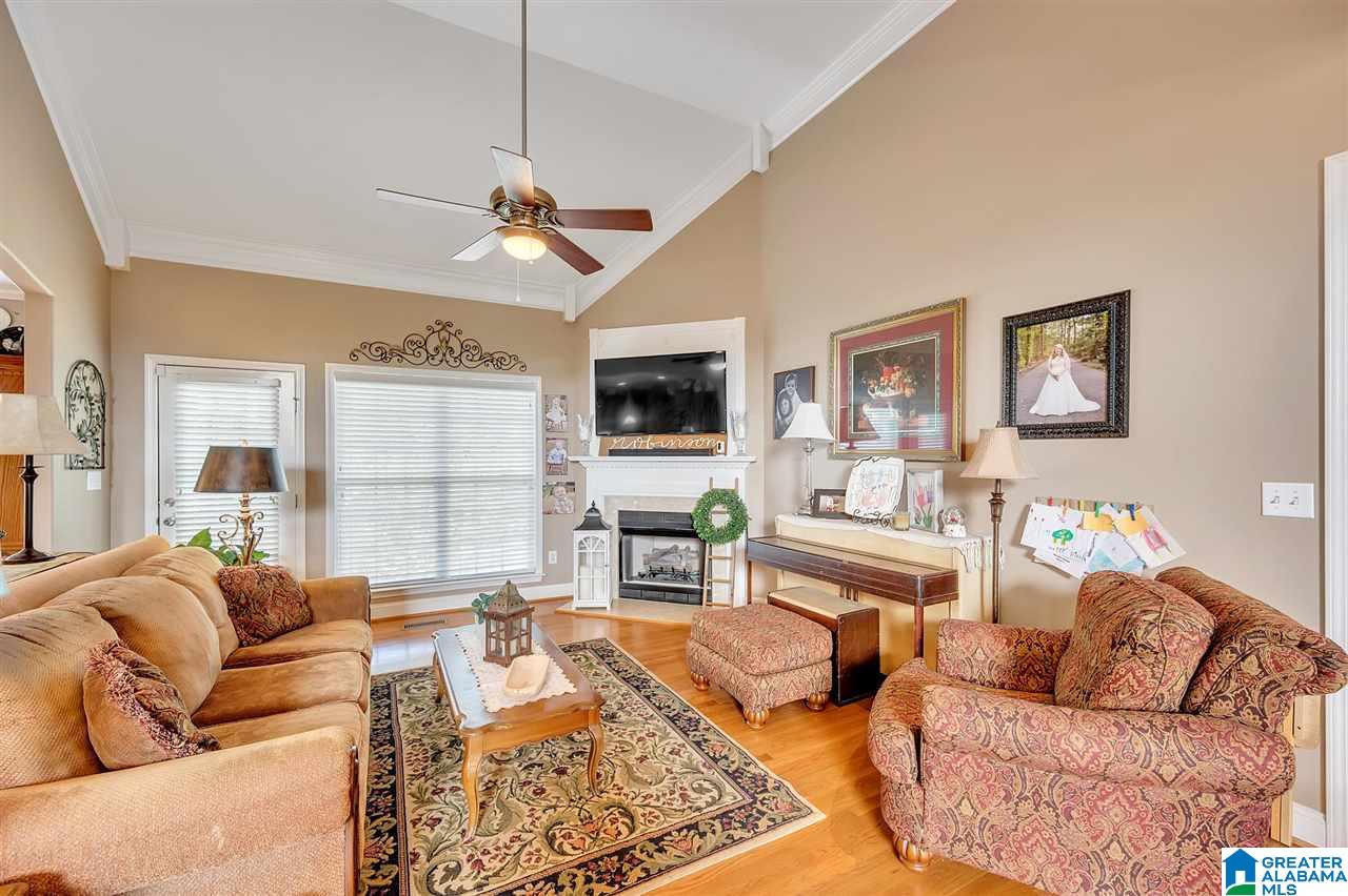 585 Overlook Road Fultondale, AL 35068 - Photo 5 of 27