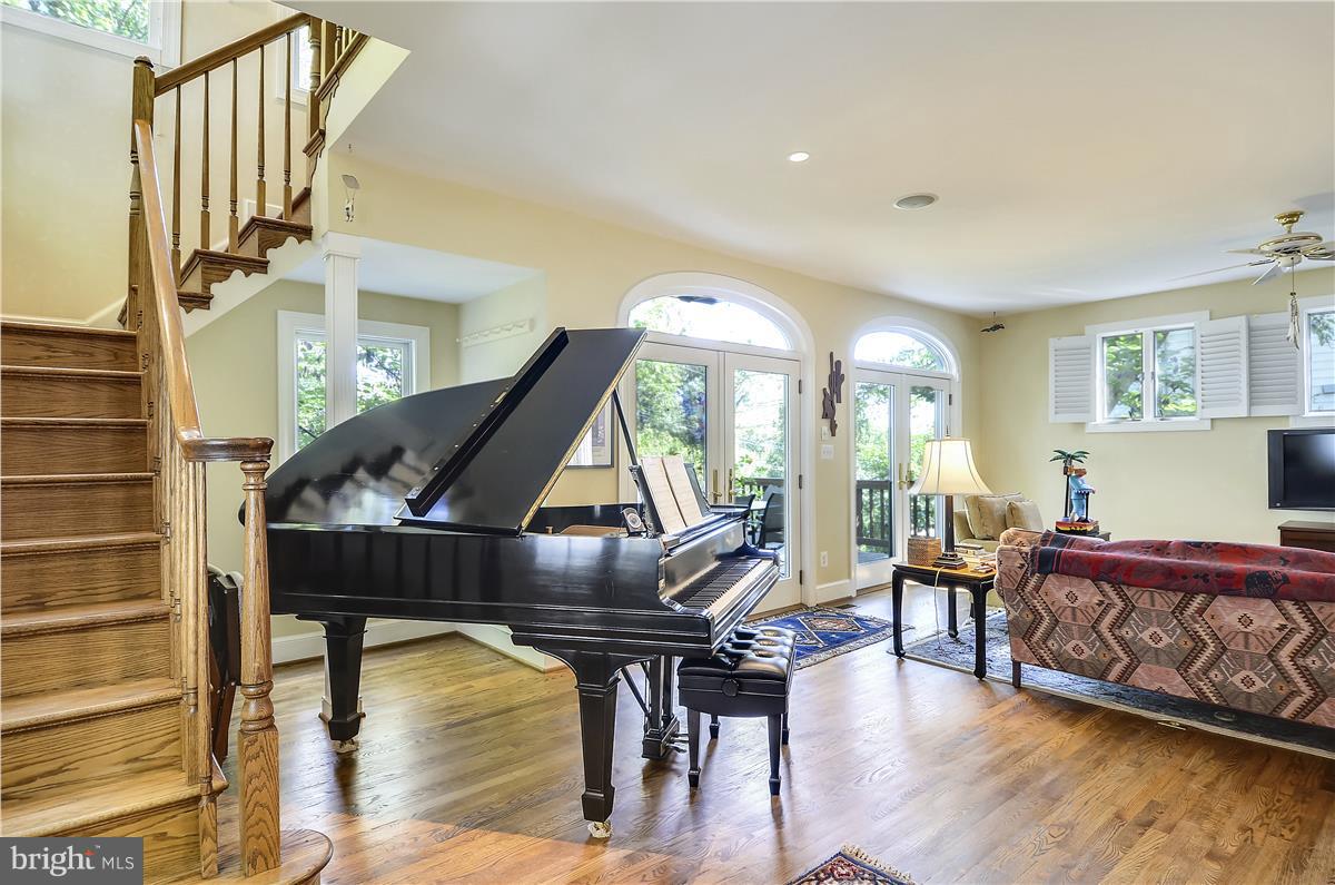 309 Rucker Place Alexandria, VA 22301 - Photo 12 of 29 Piano Room can be used as a breakfast nook