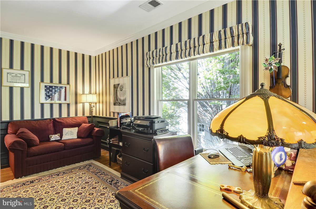 309 Rucker Place Alexandria, VA 22301 - Photo 22 of 29 Den is an ideal office or reading retreat.