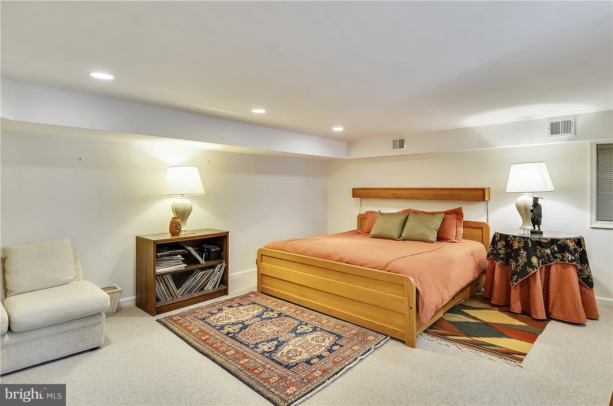 309 Rucker Place Alexandria, VA 22301 - Photo 25 of 29 4th Bedroom