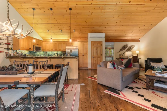 $3,950,000 | 3447 Boxelder Place, Wilson, WY 83014