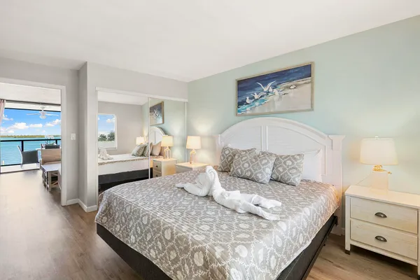 $465,000 | 1085 Bald Eagle Drive, Unit 406, Marco Island, FL 34145