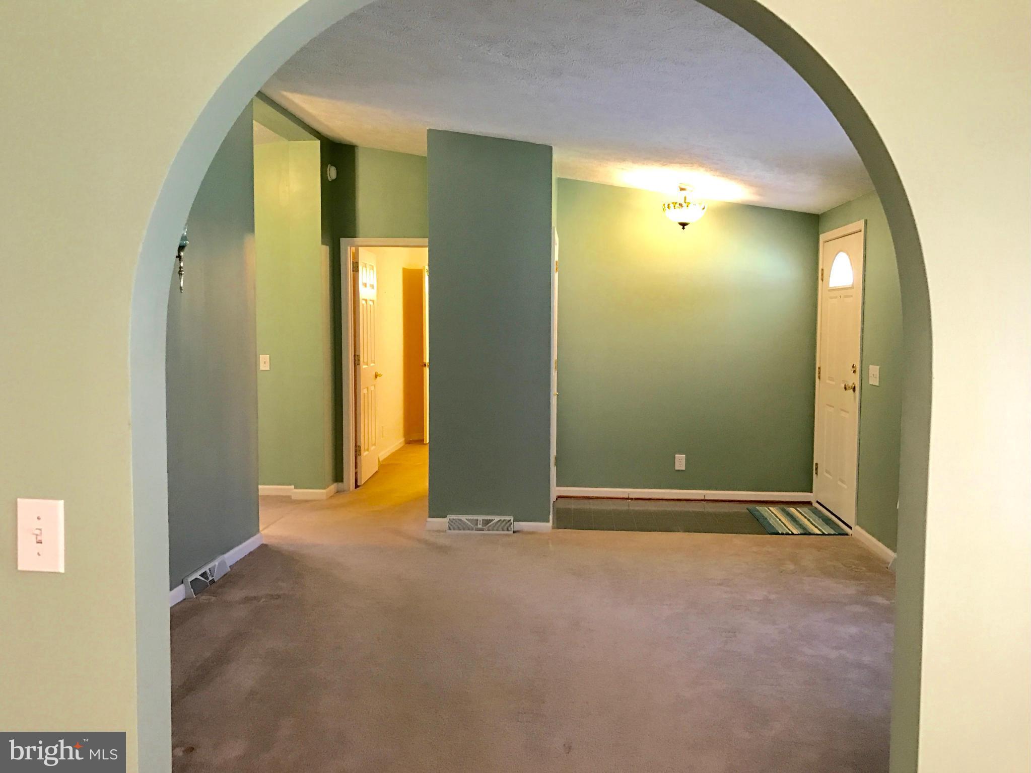 6128 Goode Road Hughesville, MD 20637 - Photo 11 of 29 Living Room