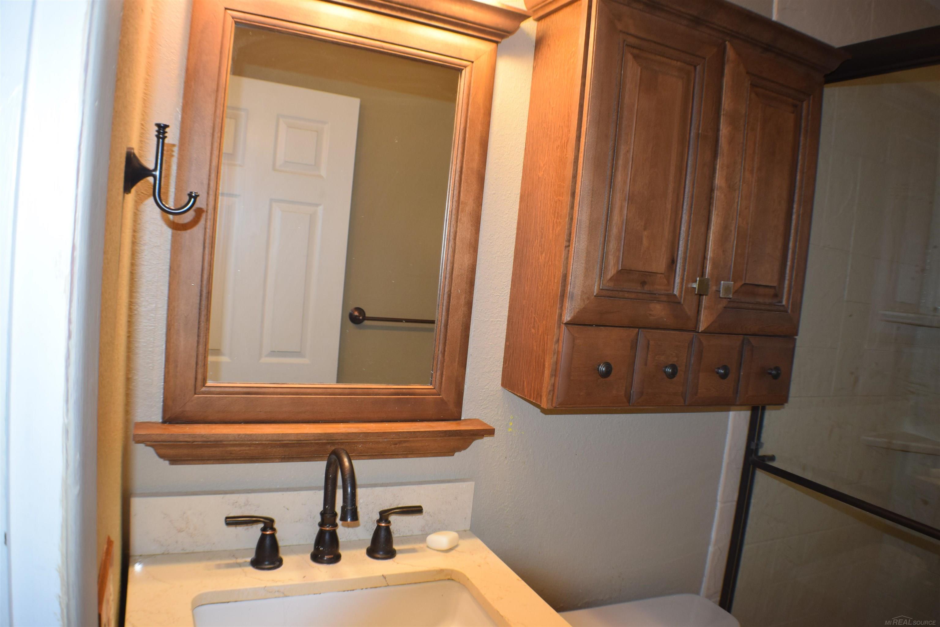 3944 Hunters Ridge Drive Lansing, MI 48911 - Photo 18 of 32 50147093-e6cdd0bc-437d-4367-b50c-195551e77546.JPG