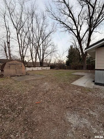 $1,500 | 105 South Behrens Avenue, Washington, IL 61571