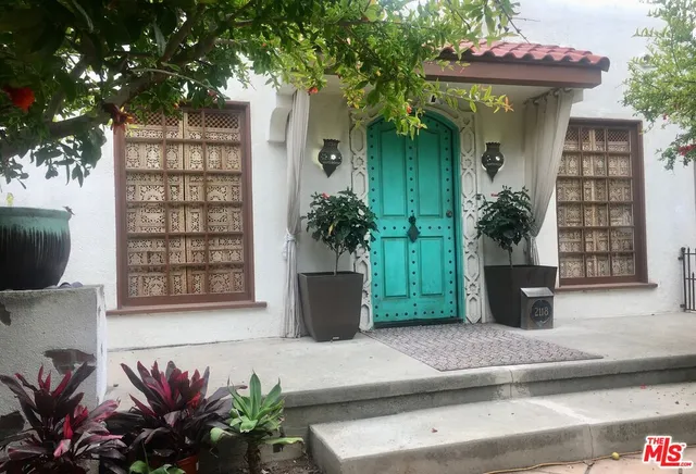 $5,500,000 | 2116 3rd Street, Santa Monica, CA 90405