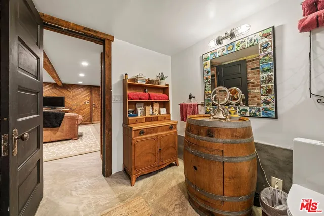 $5,500,000 | 2116 3rd Street, Santa Monica, CA 90405