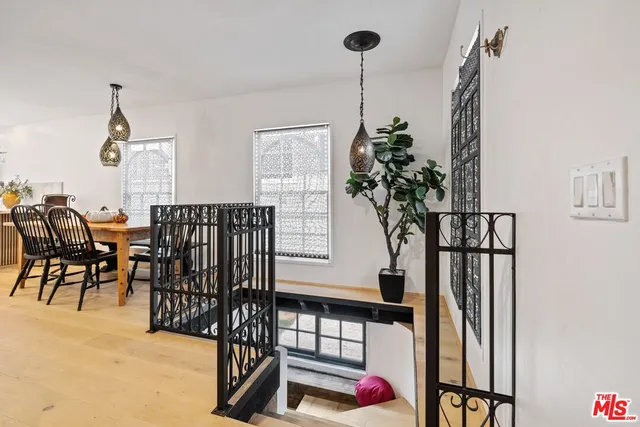 $5,500,000 | 2116 3rd Street, Santa Monica, CA 90405