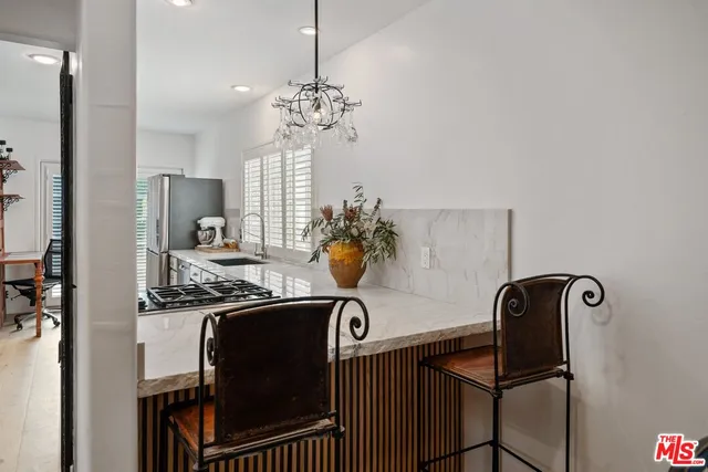 $5,500,000 | 2116 3rd Street, Santa Monica, CA 90405