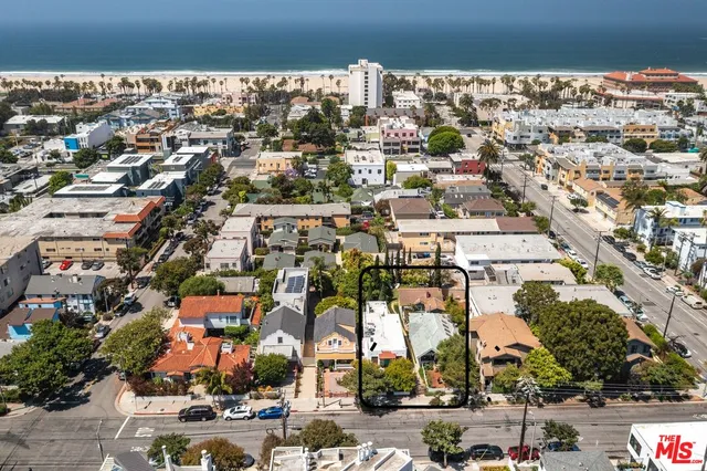 $5,500,000 | 2116 3rd Street, Santa Monica, CA 90405