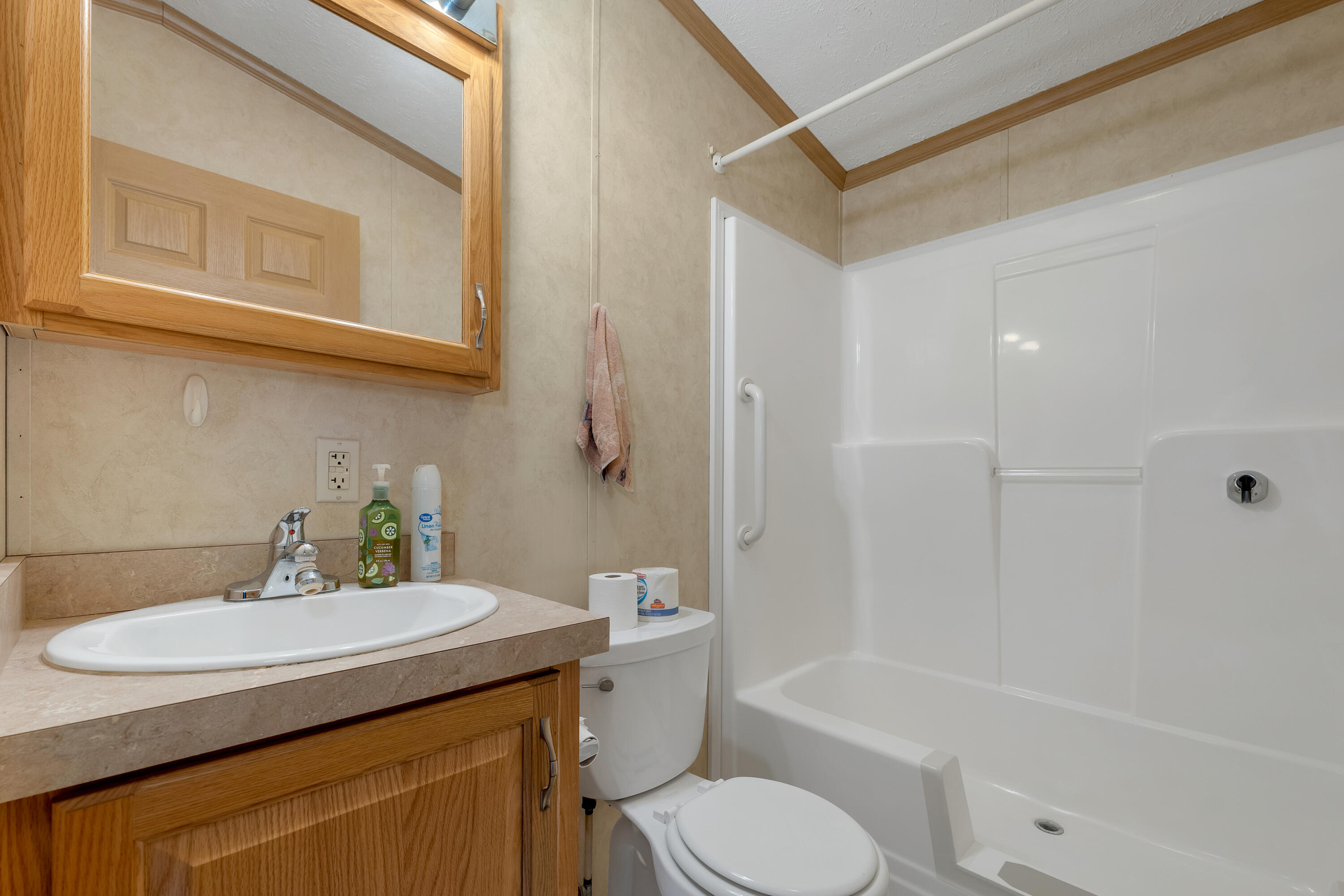 17 Trade Wind Lane, Unit 17 Rochester, NH 03867 - Photo 24 of 37 17TradeWindLn-029