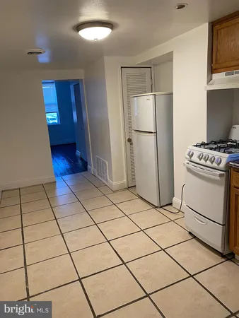 $1,250 | 1012 South 12th Street, Unit 3, Philadelphia, PA 19147