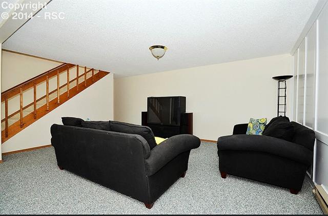 18225 Stoneview Road Monument, CO 80132 - Photo 8 of 11