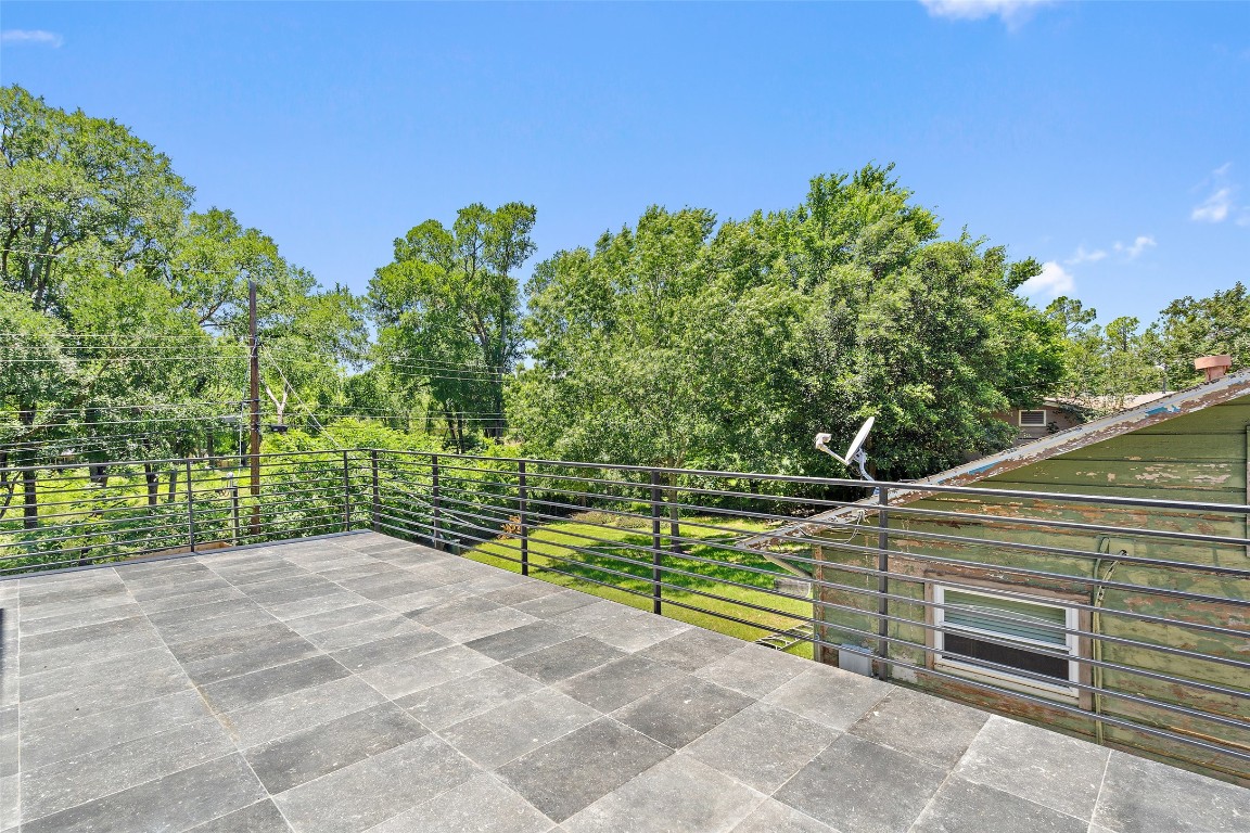 5109 Stone Gate Drive, Unit 2 Austin, TX 78721 - Photo 30 of 38 a view of a garden with an outdoor space