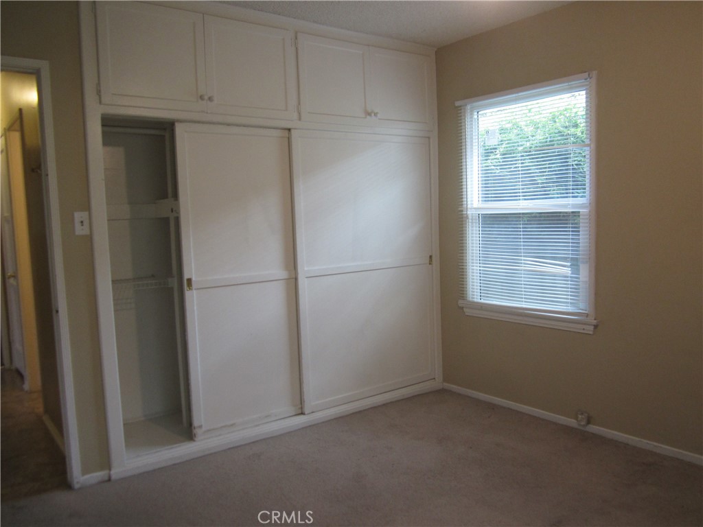 6725 De Anza Avenue Riverside, CA 92506 - Photo 13 of 25 a view of an empty room with a closet