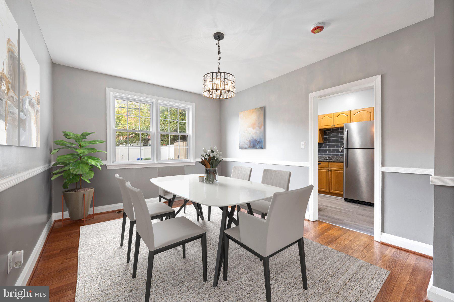 1210 Glenhaven Road Baltimore, MD 21239 - Photo 4 of 16 dining room
