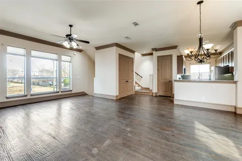 $2,950 | 4519 Lafayette Street, Unit 5, Dallas, TX 75204