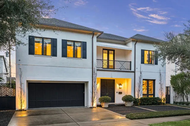 a front view of house with yard