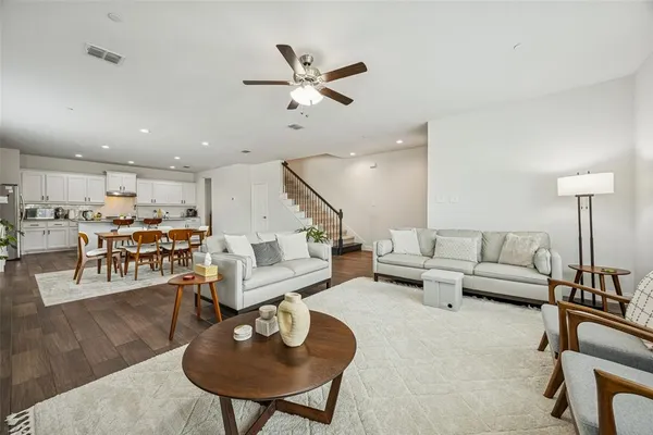 $400,000 | 6832 Henry Drive, North Richland Hills, TX 76180