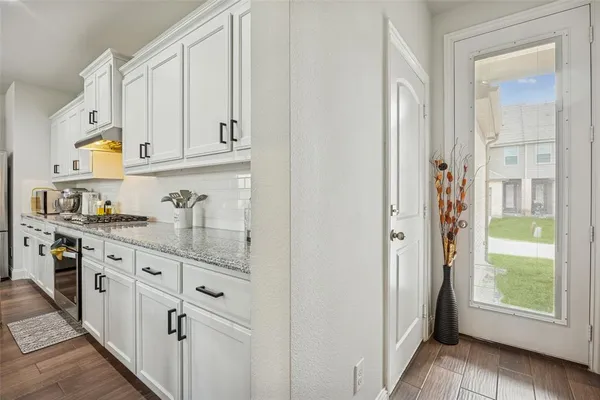 $400,000 | 6832 Henry Drive, North Richland Hills, TX 76180